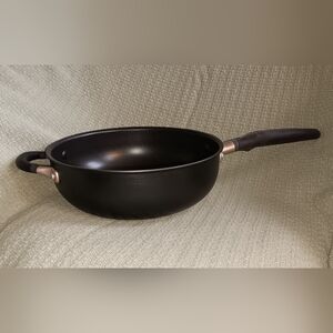 The Nonstick Chef's Pan Black with Gold Tone accents NWOT Cannot Be Bundled 10"